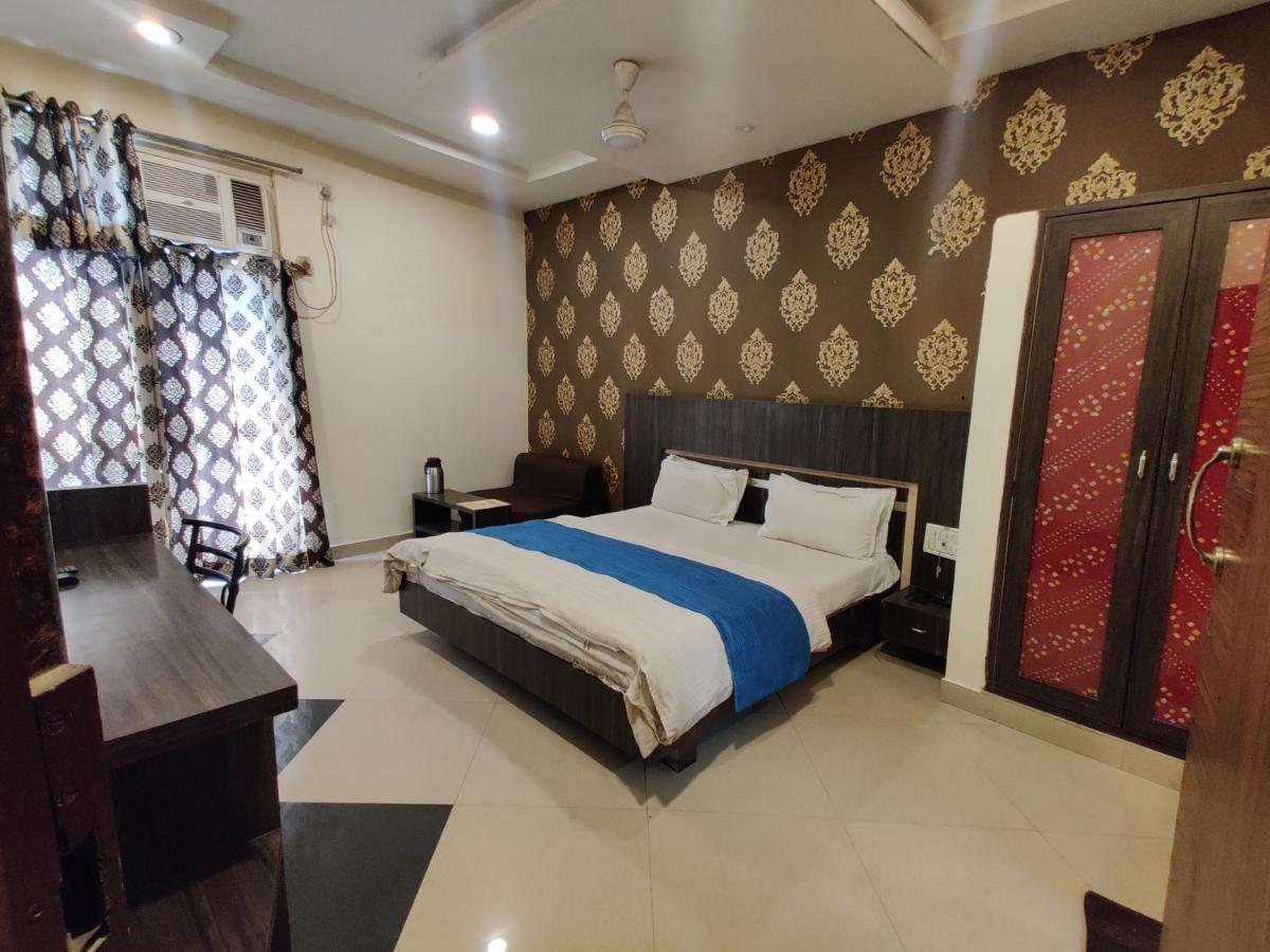 Hotel Savera Udaipur Exterior foto